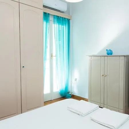 Brand New, Cheerful In Apartment *